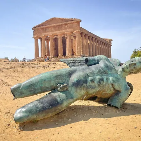 Diego's * آتْشّي كاستيلّو
